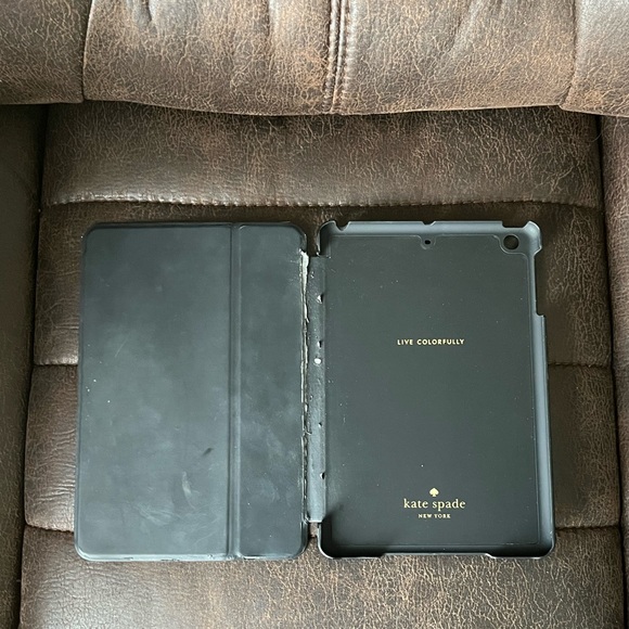 3 for $30. Kate Spade iPad case - Picture 5 of 5